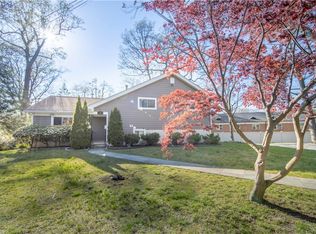 1 Winfield Pl, New Rochelle, NY 10801