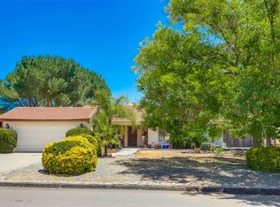 16135 Scarbery Rd, Ramona, CA 92065
