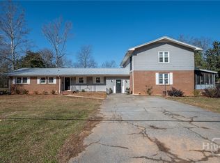 110 Lakeview Drive, Winterville, GA 30683