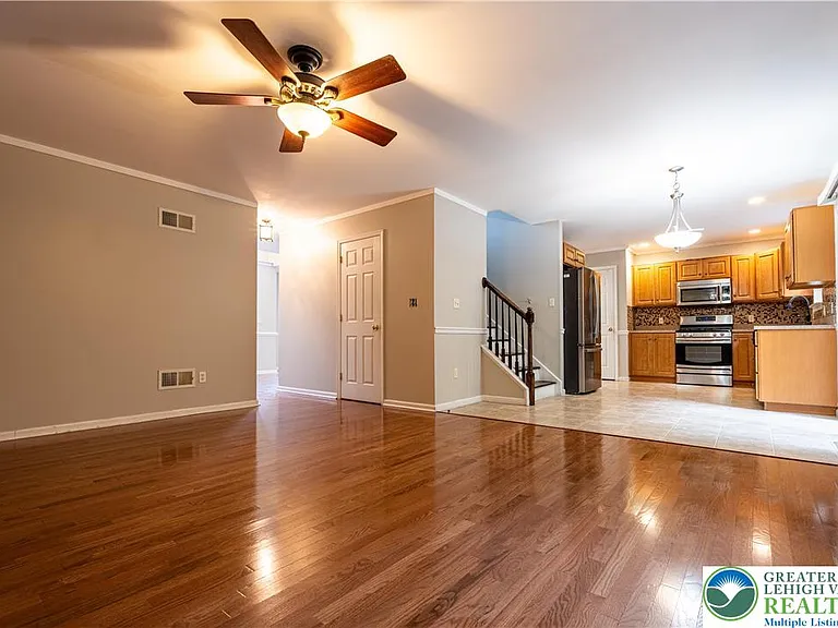 127 Highlands Cir — Photo 6