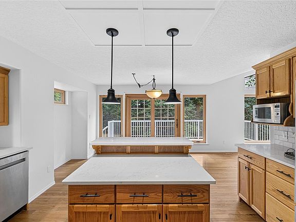 4th image of 1170 Woodley Ghyll Dr