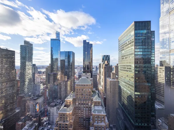 150 West 56th Street image 3 of 14