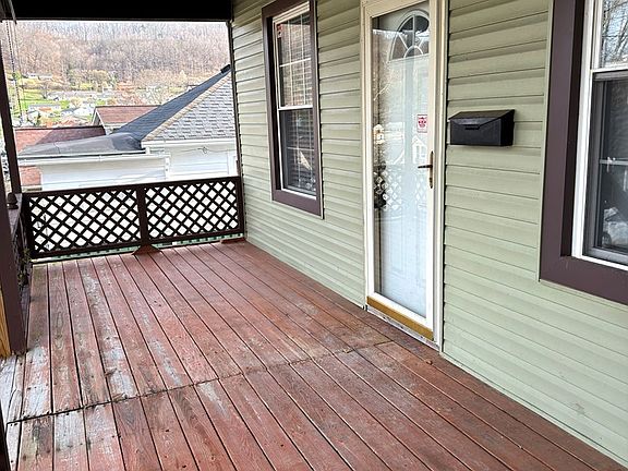 2nd image of 2804 Brant Ave