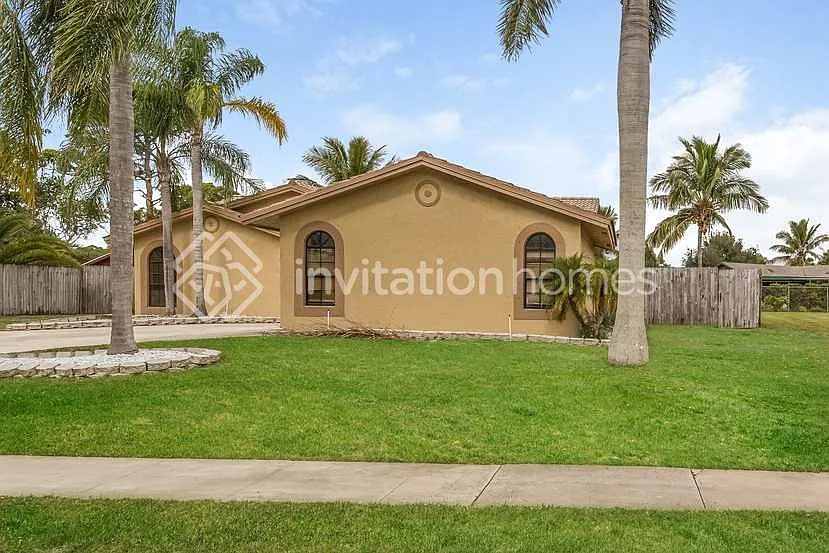 283 Ponce De Leon St Royal Palm Beach, FL 33411 — Photo 1