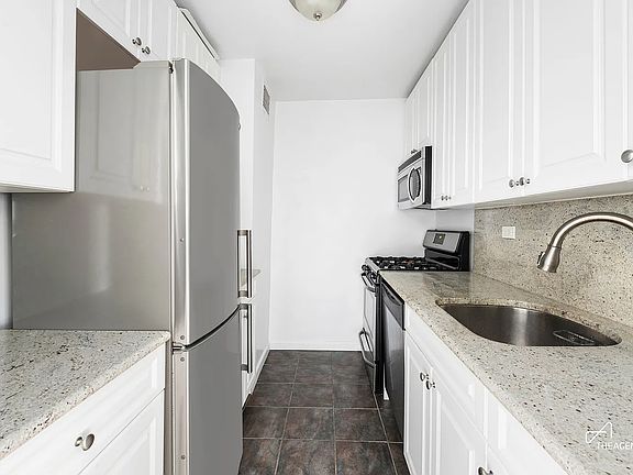 4th image of 205 W End Ave APT 23R