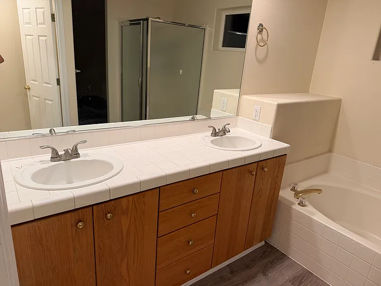 17315 SE 23rd Way — Photo 6