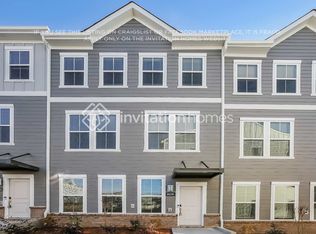 8028 Roest Ln, Charlotte, NC 28269