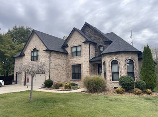 951 Terrace Creek Ln, Clarksville, TN 37040
