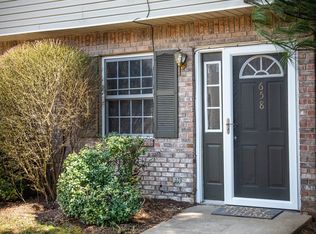 658 E Sherwood Hills Dr, Bloomington, IN 47401