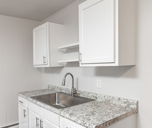 5th image of 714 S Wooster Ave #9