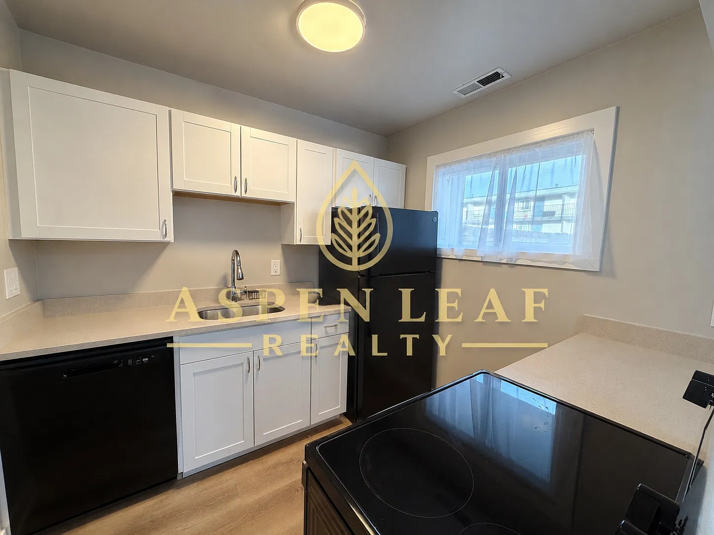 2 bed, 1.5 bath, 896 sqft, $2,350 — Photo 2