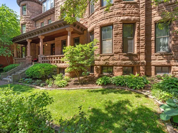 9 Saint Albans St S #3A, Saint Paul, MN 55105