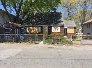 37 Swan St, Malden, MA 02148