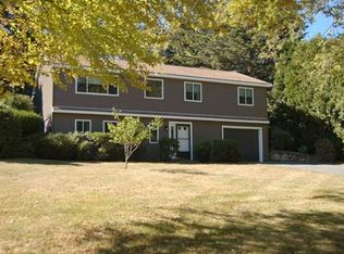 26 Wayside Ln, Ashland, MA 01721
