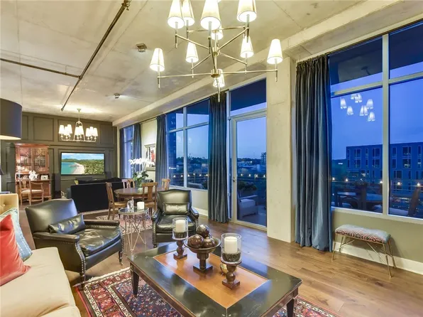 800 W 5th St APT 606, Austin, TX 78703