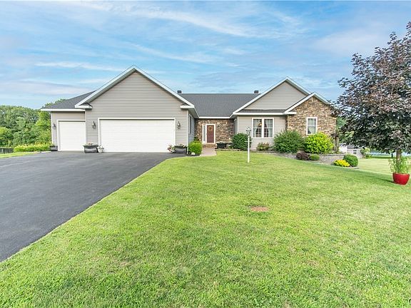 5th image of 65 Brookview Dr