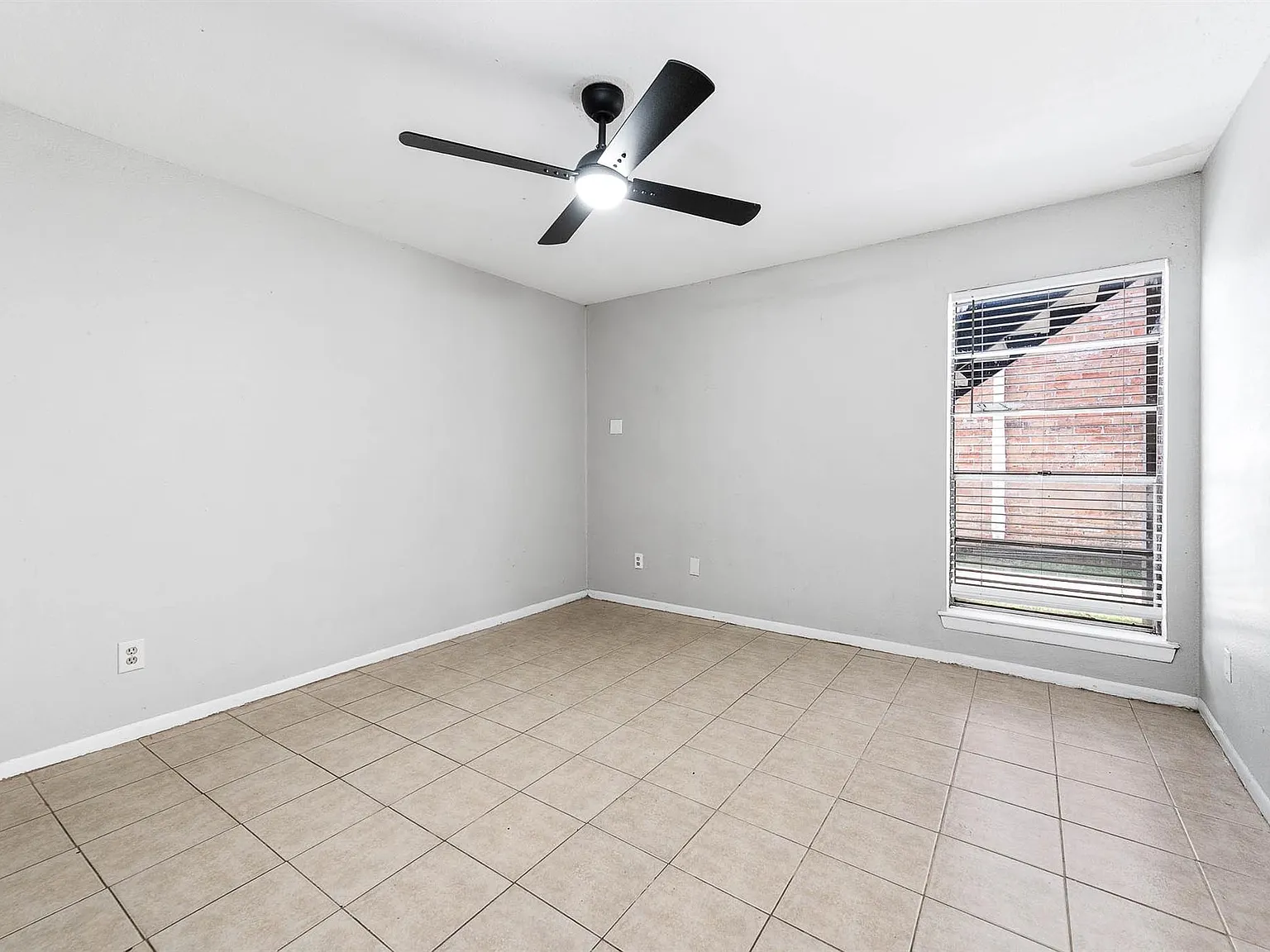 1 bed, 1.0 bath, 626 sqft, $875 — Photo 3