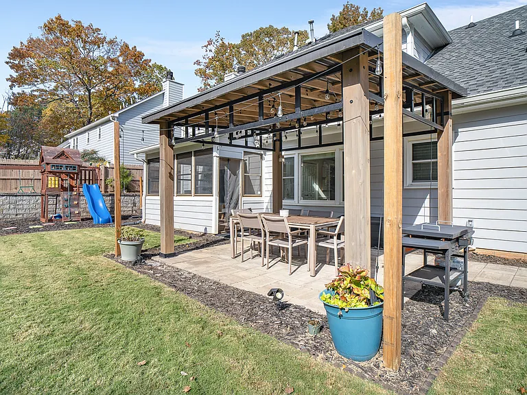 Wax Wing Ct NW — Photo 35