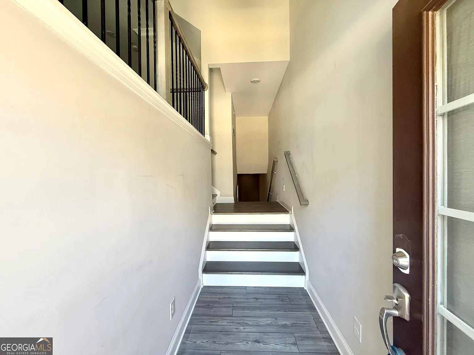 4 bed, 3.5 bath, 2464 sqft, $3,600 — Photo 3