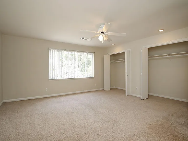 1733 Commonwealth St — Photo 17