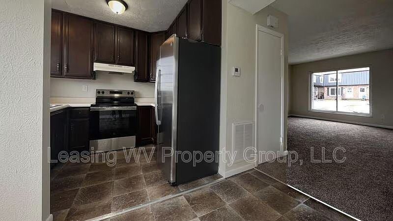 1st image of 139 Clayton Ave #2A