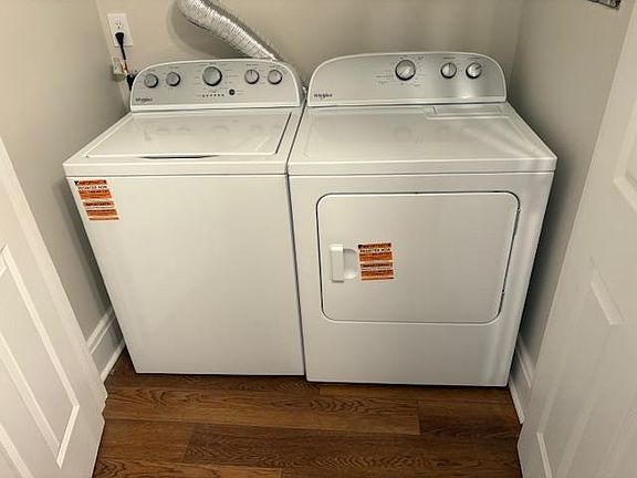 4th image of 923 Washington Ave APT 2
