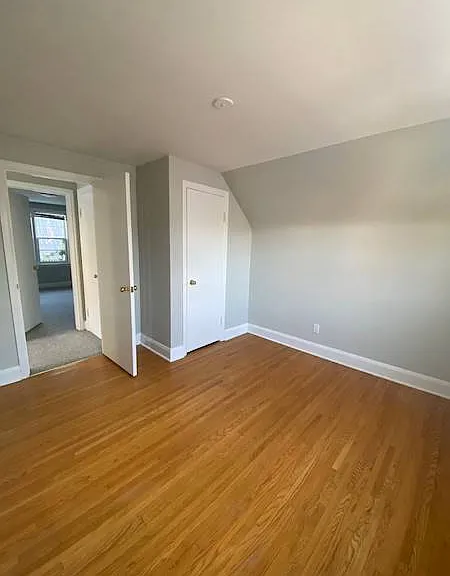 12 Margaret Ave N — Photo 12