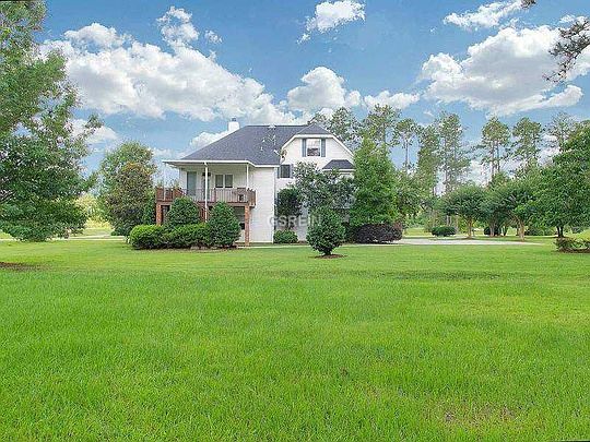 3rd image of 609 Northwoods Dr