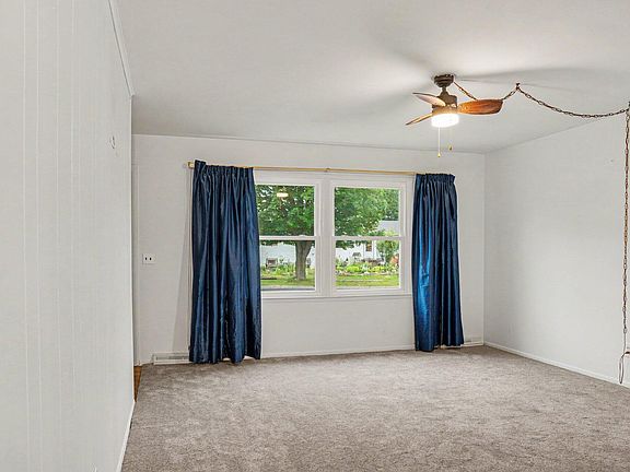 3rd image of 4305 Cedarcrest Ave