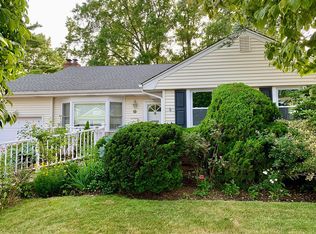 52 Maxwell Rd, Garden City, NY 11530