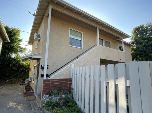 151 N Beachwood Dr, Burbank, CA