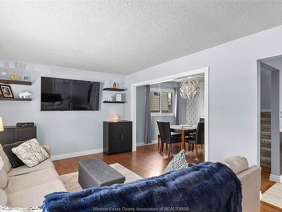 4th image of 3523 Deerbrook Dr