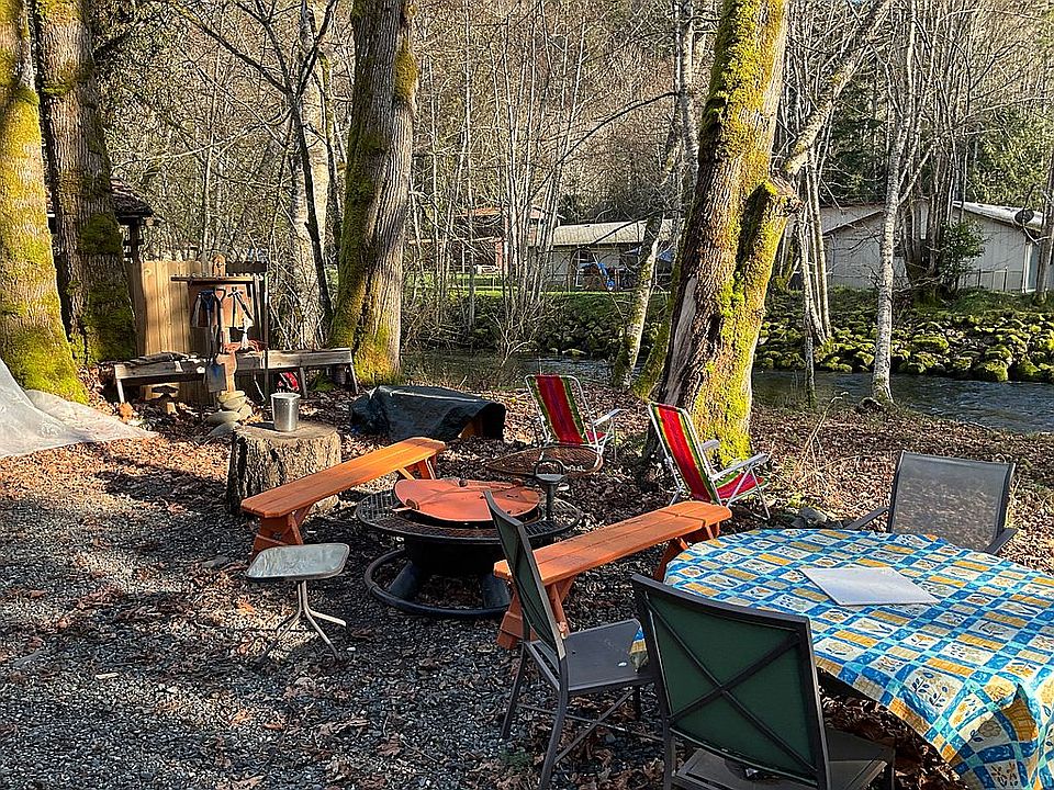 1st image of 463 S Alder Ln