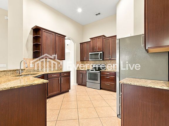 5th image of 1826 Palmerston Cir