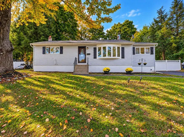 45 Sunset Drive, Walden, NY 12586