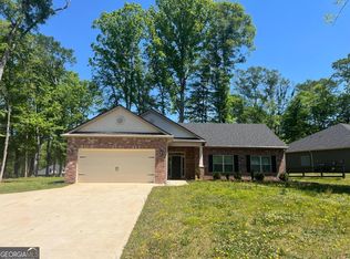 322 River Mansion Dr, Jefferson, GA 30549
