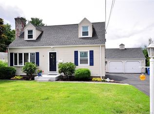 14 Oleary Dr, Manchester, CT 06040