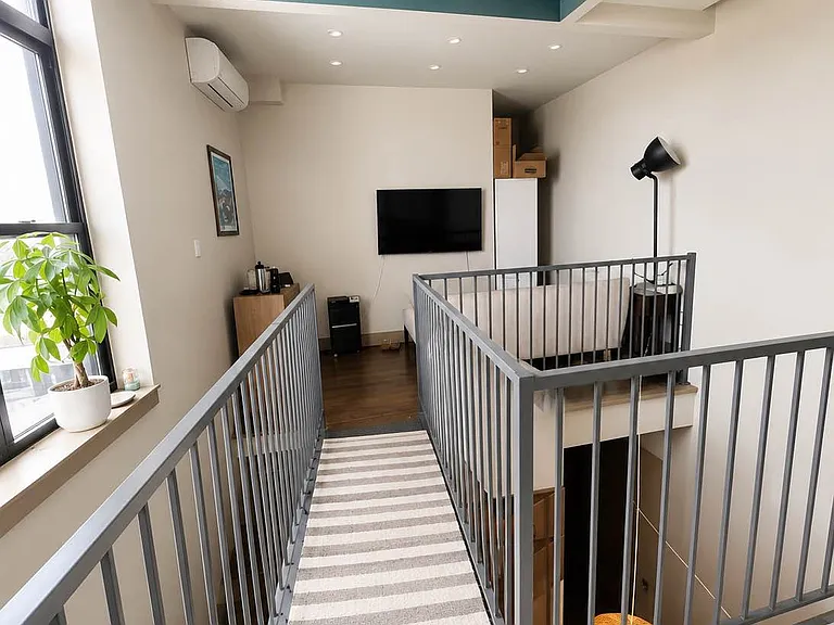447 Meeker Ave #Penthouse 4D — Photo 6