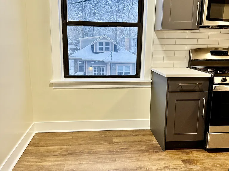 3410 W Carmen Ave #3B — Photo 6