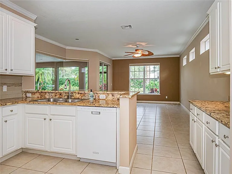 2116 Sea Mist Ct — Photo 13