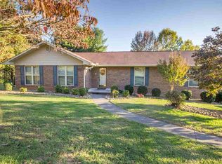 527 Windridge Ln, Morristown, TN 37814