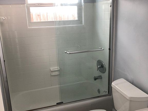 4th image of 425 Chippewa Ave #2