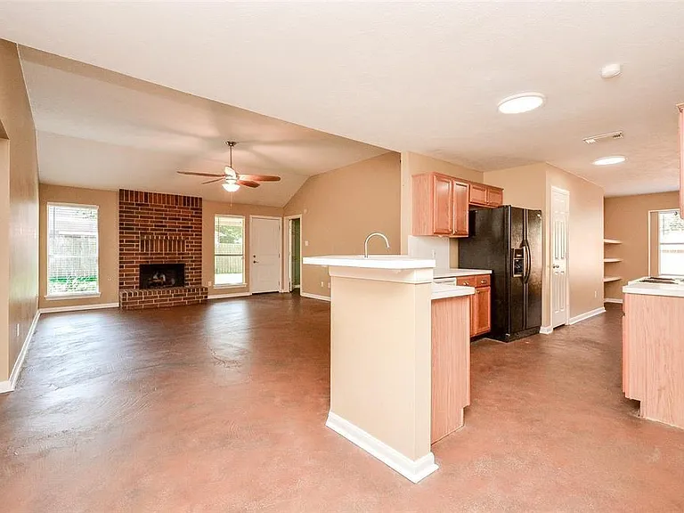 22823 Williamschase Dr — Photo 4