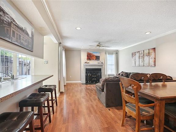 2nd image of 1500 W Esplanade Ave APT 33D