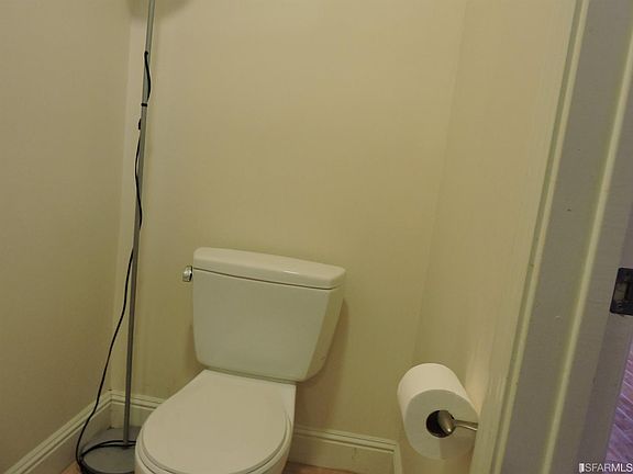 4th image of 248 Lauren Ct