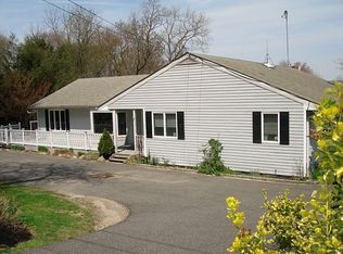 63 Laurel Hill Rd, Centerport, NY 11721