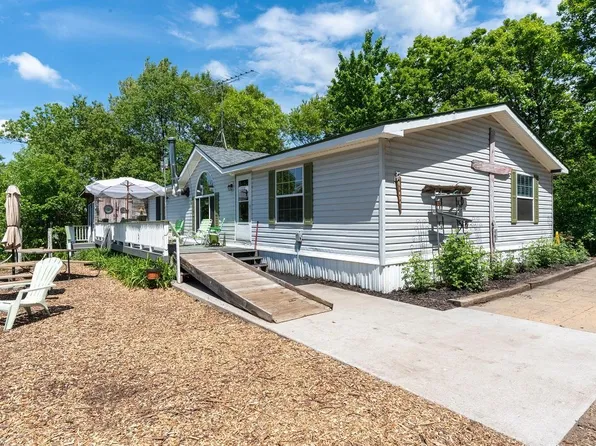 N1024 385th St, Maiden Rock, WI 54750