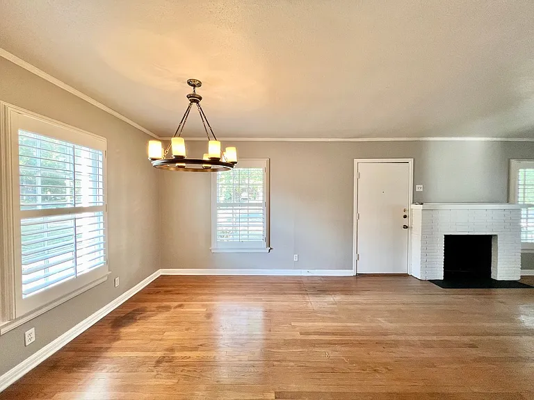 1510 S Montreal Ave — Photo 3