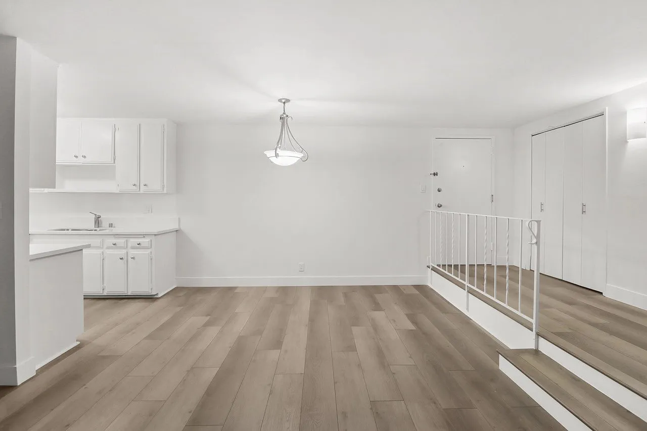 2 bed, 2.0 bath, $3,350 — Photo 2