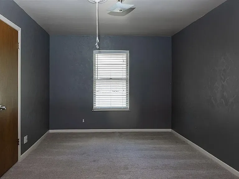 2500-2507 Beverly Lane — Photo 16